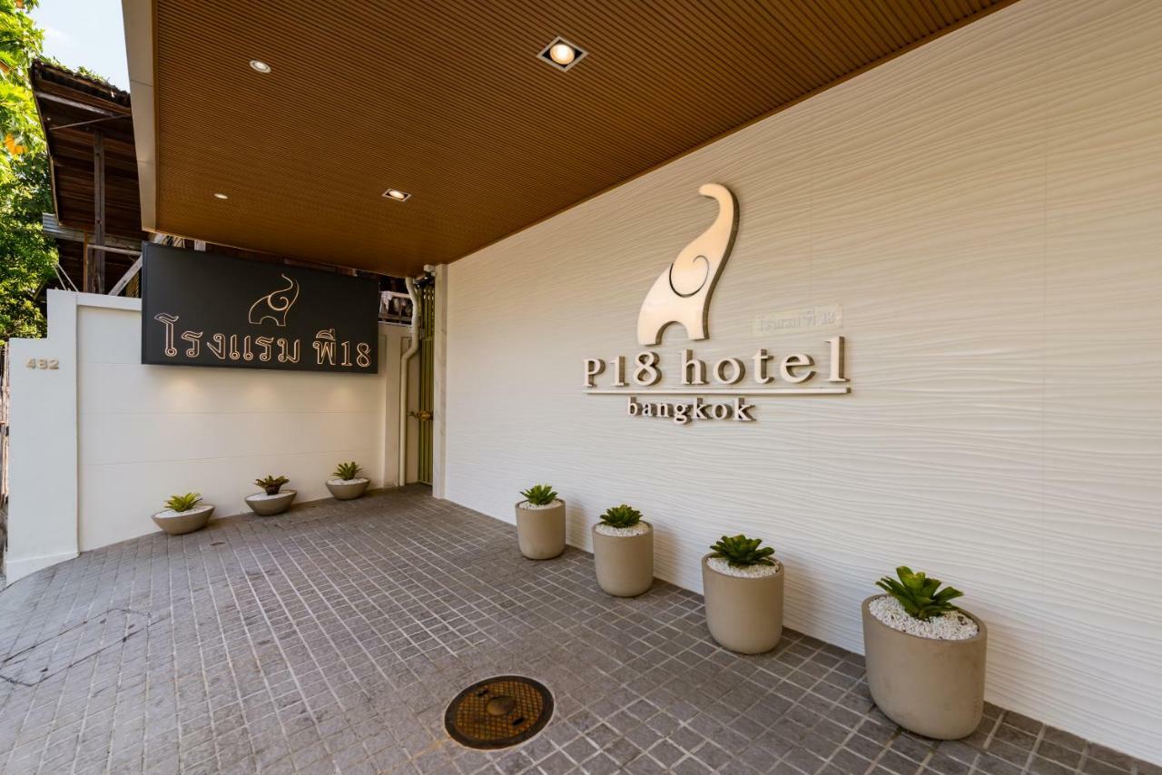 P18 hotel Bangkok Buitenkant foto